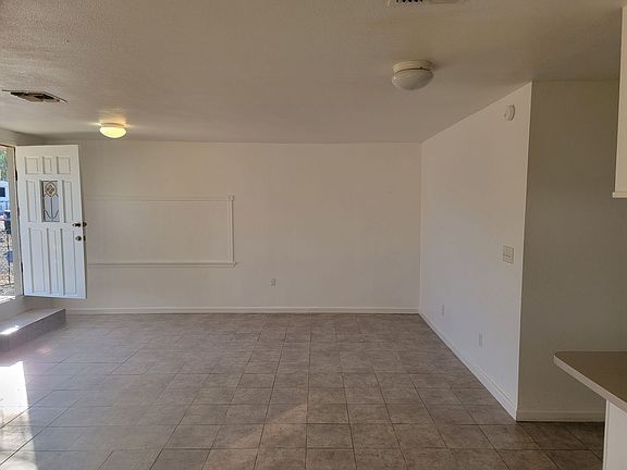 2nd image of 1801 Tejon Dr
