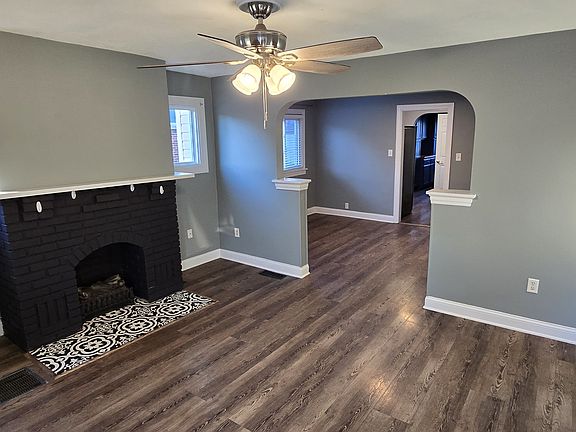 2nd image of 3421 Wellington Dr