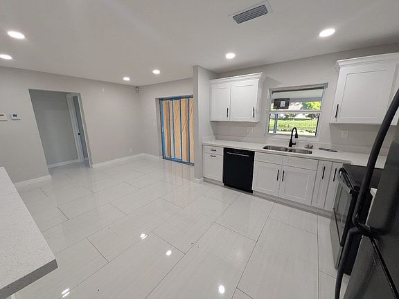3rd image of 4431 NW 12th St