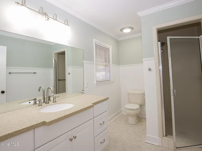345 E New Hampshire Ave — Photo 43
