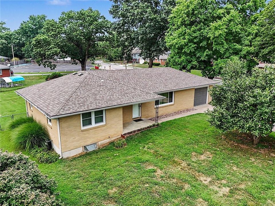 1st image of 108 Highland Dr