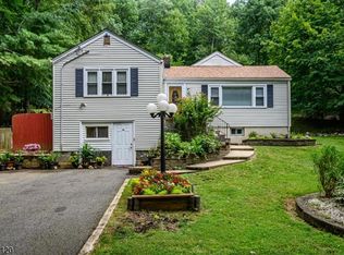 10 Stiles Rd, Warren, NJ 07059