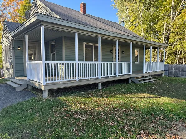 15 Marcoux St, Winslow, ME 04901