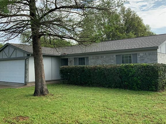 3rd image of 3709 Lasalle Dr