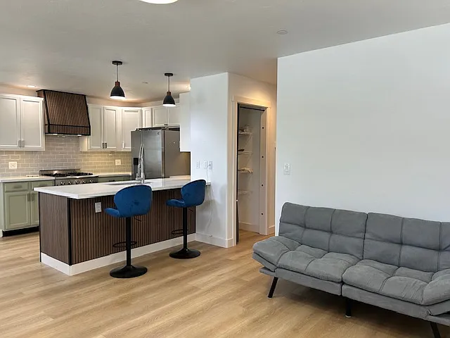 769 Upham St — Photo 13