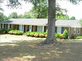 1st image of 303 Robinall Dr