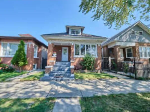 6417 S Troy St, Chicago, IL 60629