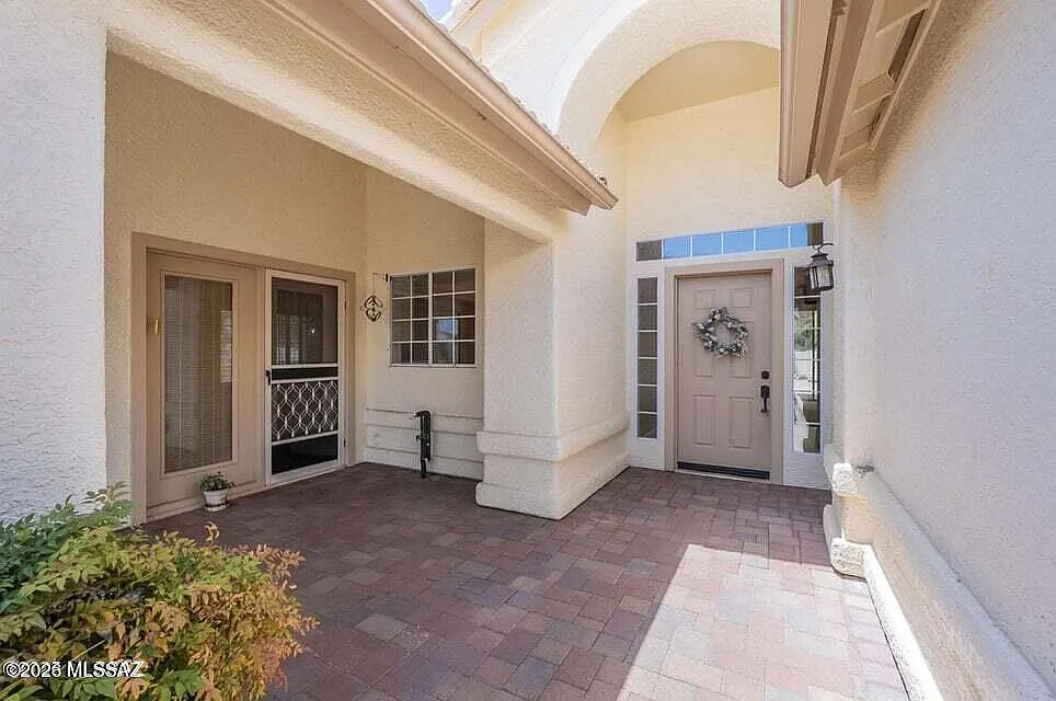 2 bed, 2.0 bath, 1994 sqft, $2,500 — Photo 3
