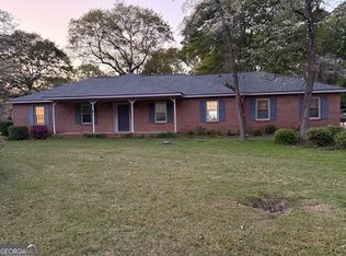 101 Smoke Rise Dr, Warner Robins, GA 31088