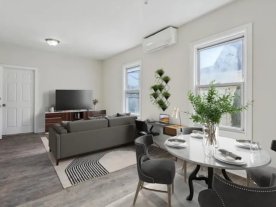 182 Ashford Ave #2