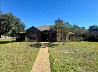 9101 Waterford Dr, College Station, TX 77845