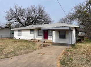571 N Columbia St, Stephenville, TX 76401