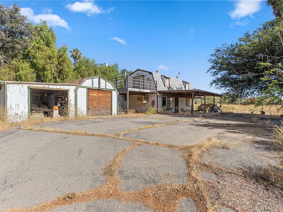 1st image of 25680 Rolling Hills Dr