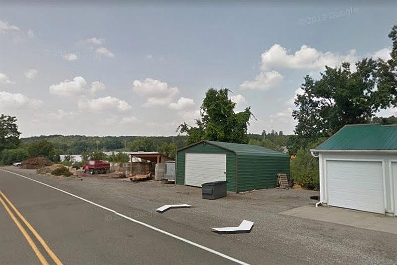 2nd image of 1003 Mars Evans City Rd