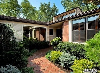 1st image of 210 Hornbill Dr