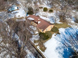 2808 E Indiana Ave, Beecher, IL 60401