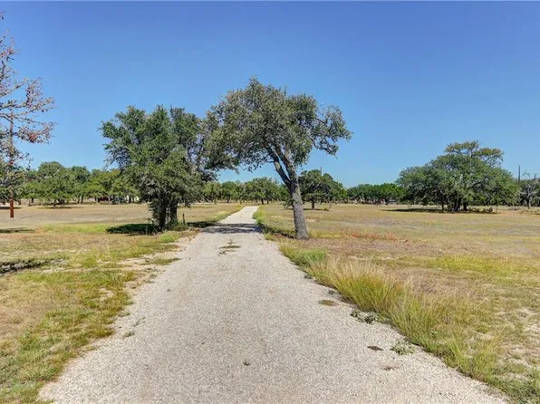 115 Halliburton Ct, Bertram, TX 78605