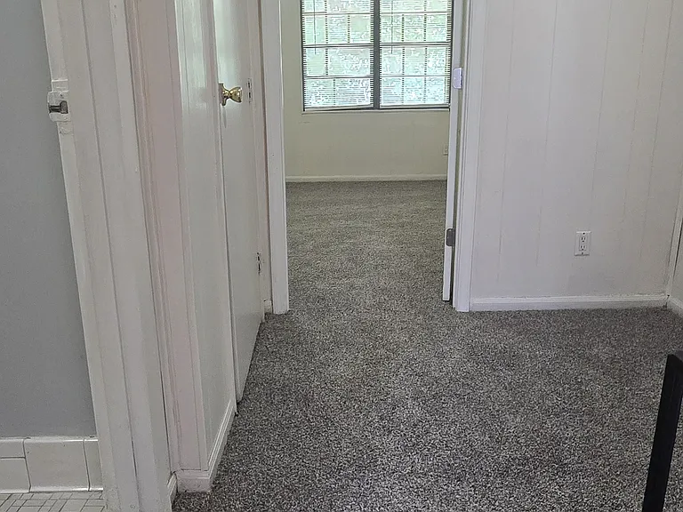 306 Park Ave W #10B — Photo 5