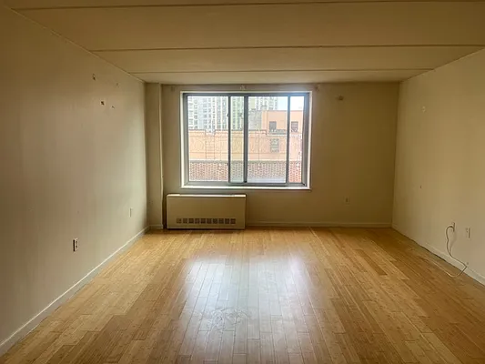 Sold by Compass | media 1