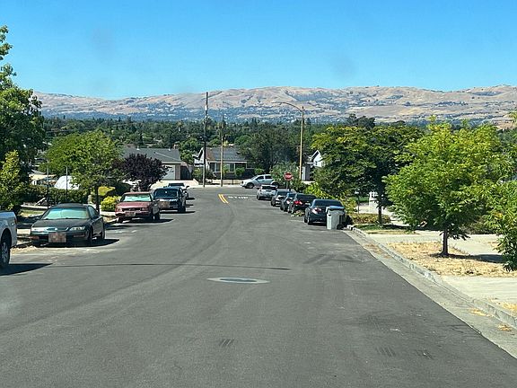 5th image of 4670 Ventura Ave