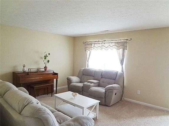 3rd image of 7757 Whitaker Valley Blvd