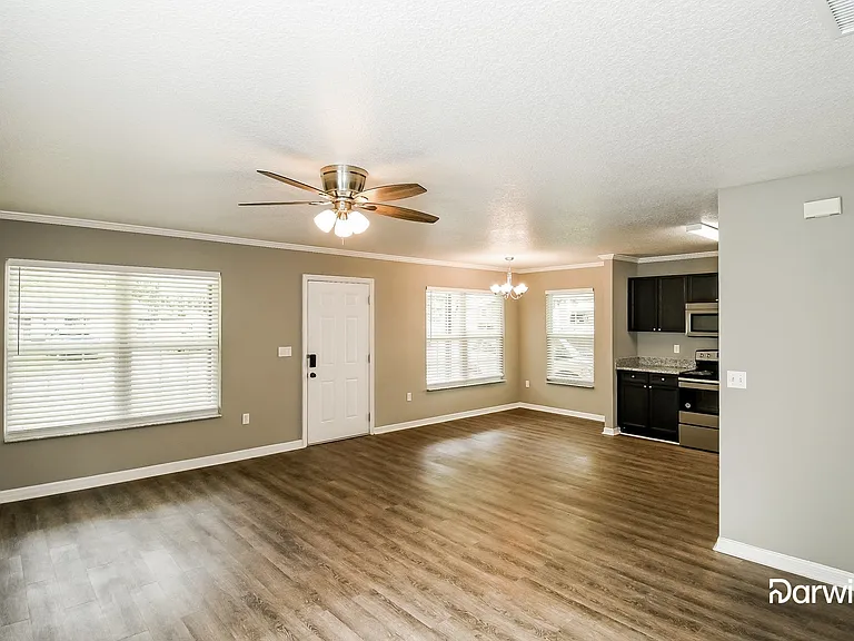 1707 Forbes St — Photo 8