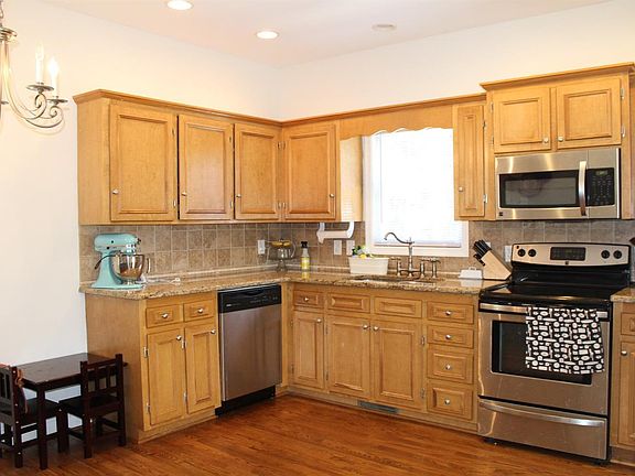 5th image of 2108 Mimosa Dr