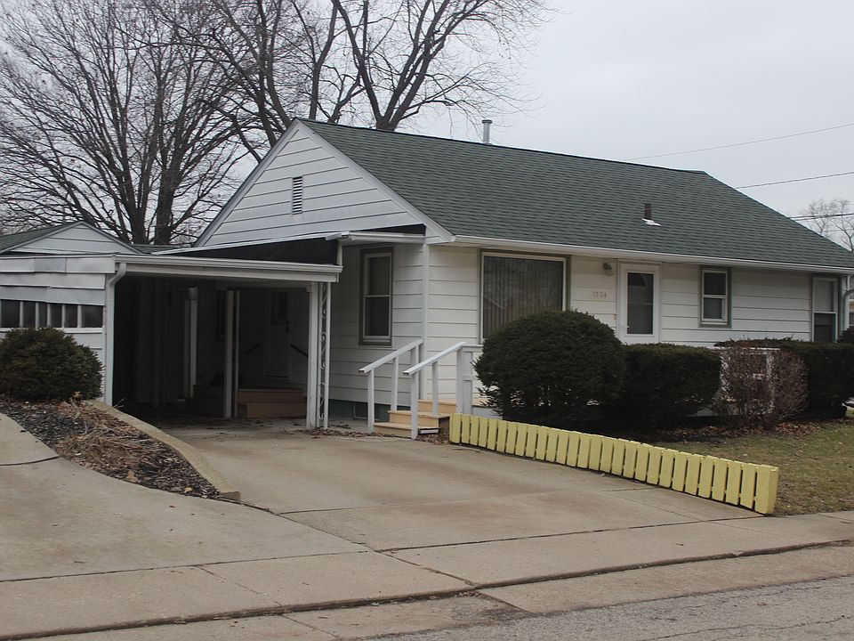 1st image of 1324 Schuyler St
