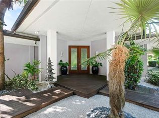 132 North St, Naples, FL 34108