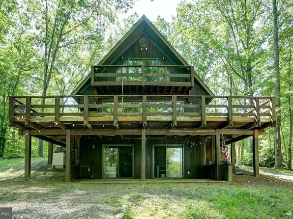 5322 Woodstone Ct, Louisa, VA 23093