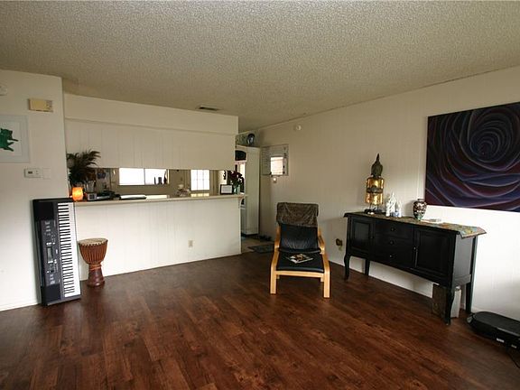4th image of 2204 Lanier Dr #B
