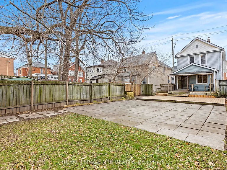 22 Denistoun St — Photo 40