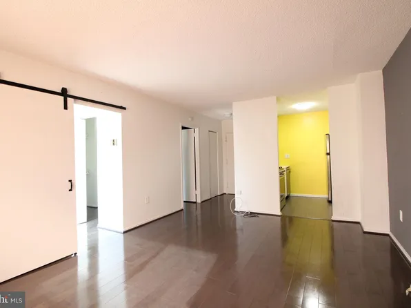 1225 Martha Custis Dr APT 803, Alexandria, VA 22302