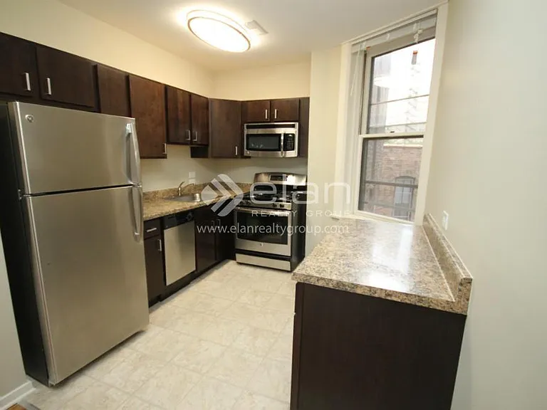 424 W Belden Ave #4E — Photo 7