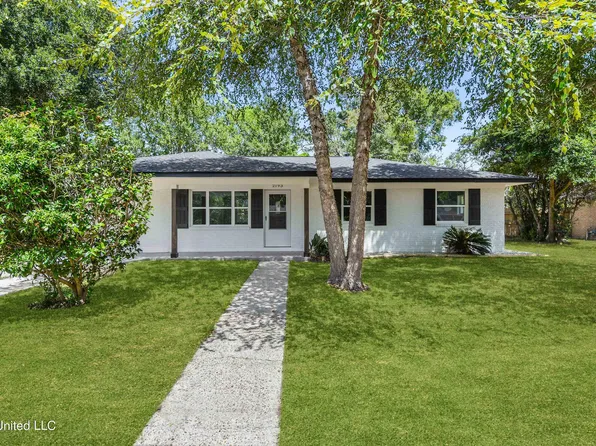 2193 Collins Blvd, Gulfport, MS 39507