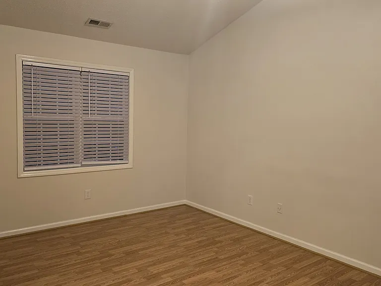 2420 Appalachian Dr — Photo 12