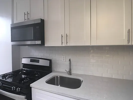 Rented by BRICK & GALO REALTY CORP | media 21