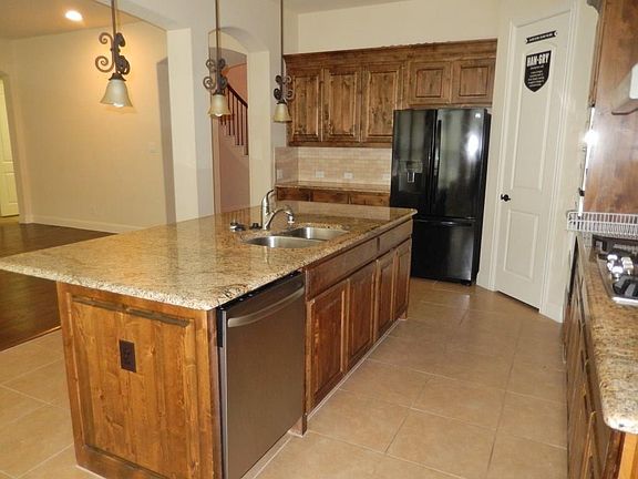 4th image of 607 Paint Creek Ct