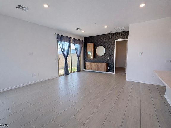 4th image of 12492 Primrose Grove Ln