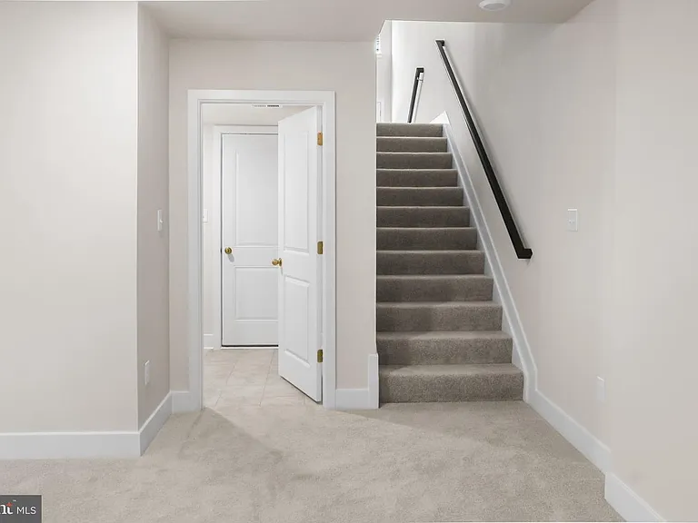 1745 Water Crossing Rd — Photo 5