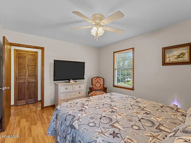 180 Wallace Rd — Photo 30