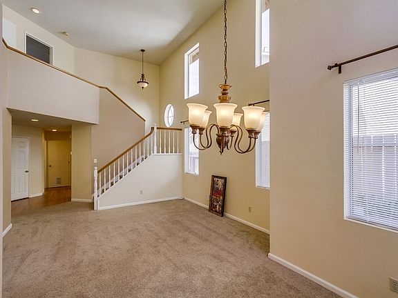 4th image of 14871 Fox Hunt Ln