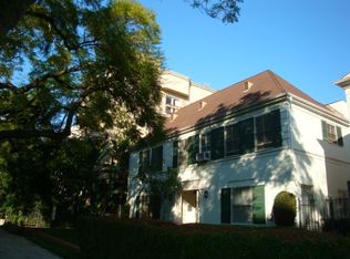 455 N Oakhurst Dr UNIT A-3, Beverly Hills, CA 90210