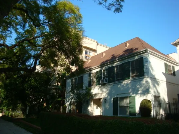 455 N Oakhurst Dr Unit A-3, Beverly Hills, CA 90210