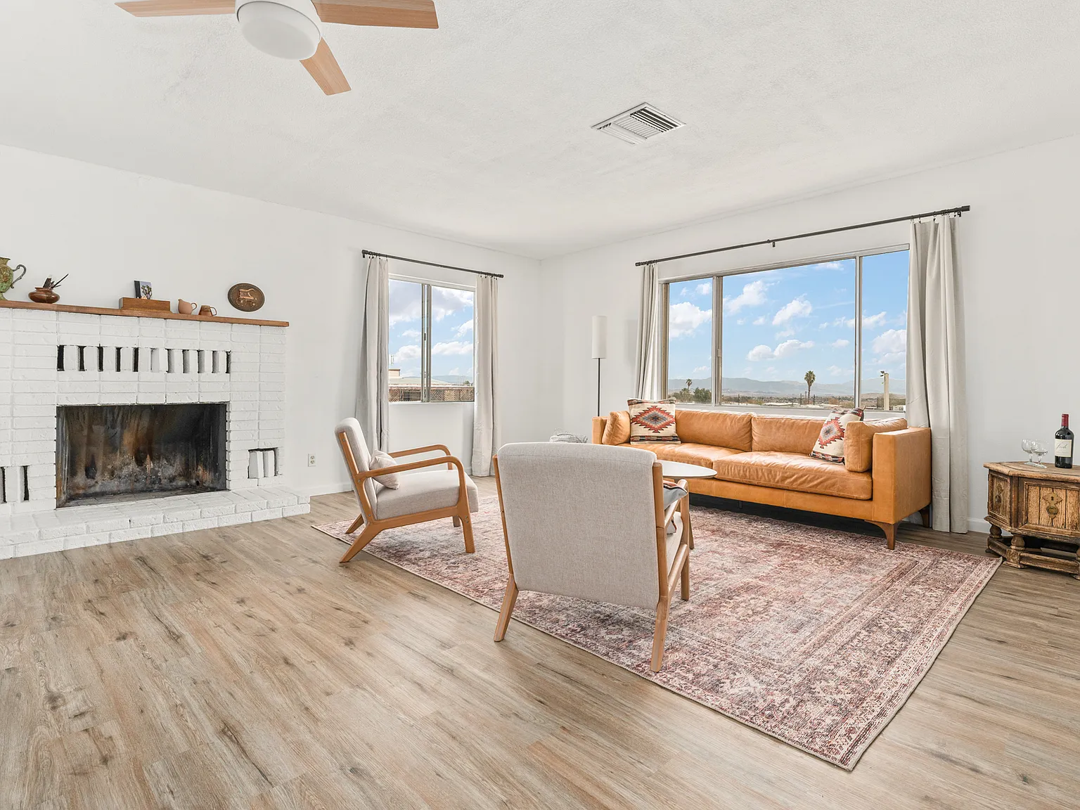 3 bed, 2035 sqft, $2,250 — Photo 4