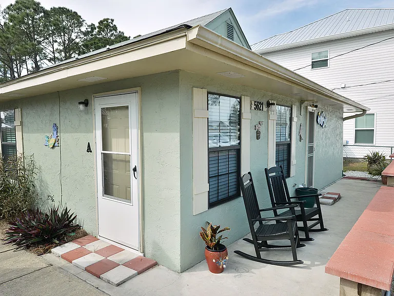 5621 Hilltop Ave — Photo 3