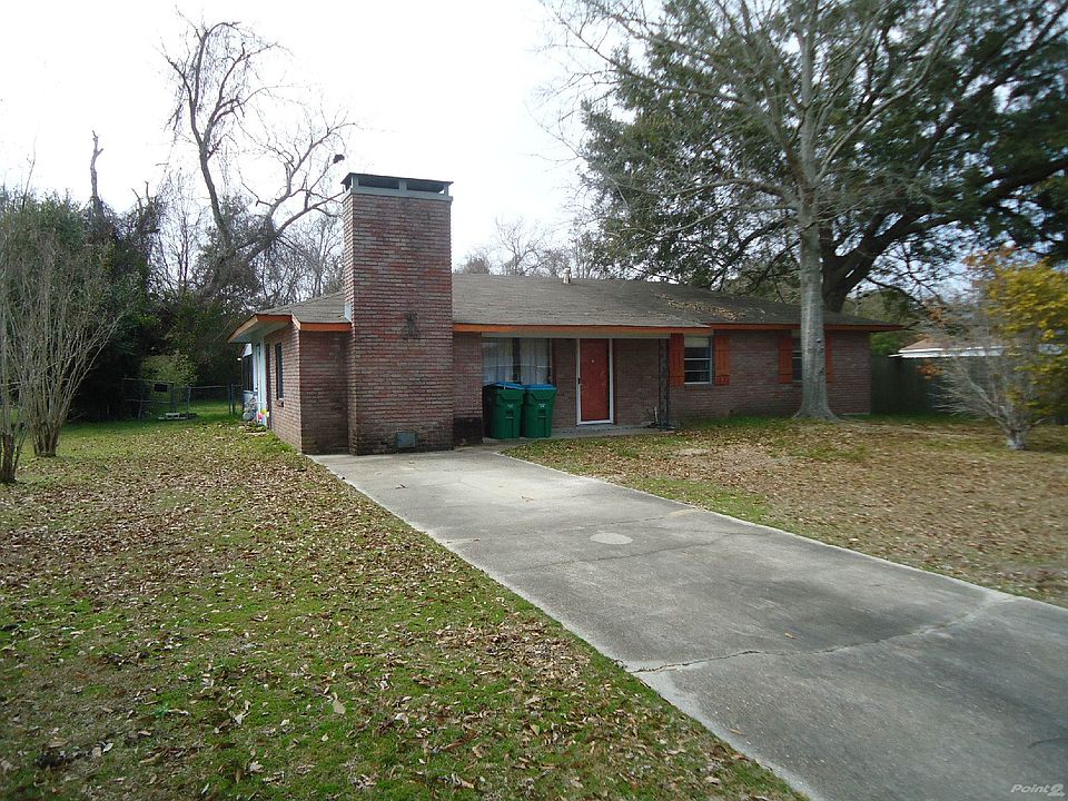 113 Shady Grove Ave [01]