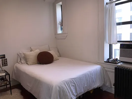 Rented by Bond New York | media 21