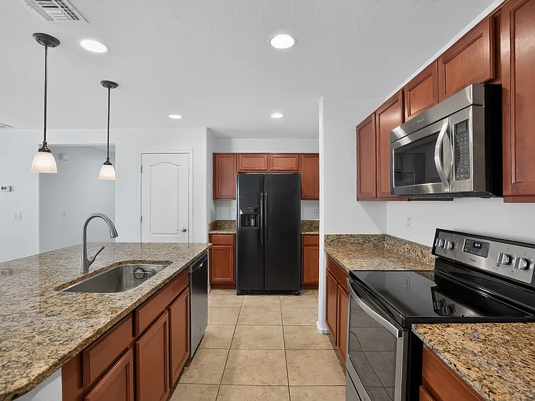 15772 W Shaw Butte Dr — Photo 7