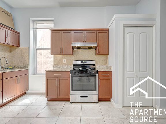 2nd image of 2736 S Princeton Ave #2R